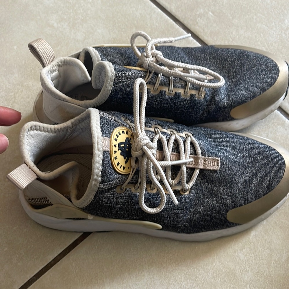 Women Nike huarache
